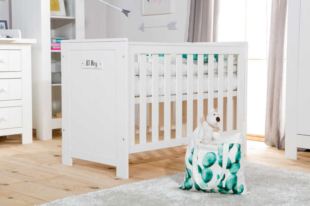 Pinio Marsylia fehér babaágy